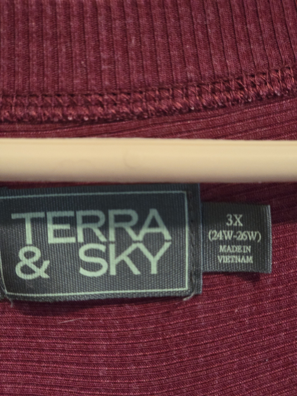 Terra & Sky Berry Open-Front Cardigan with Matching Knit Top - Picture 4 of 9